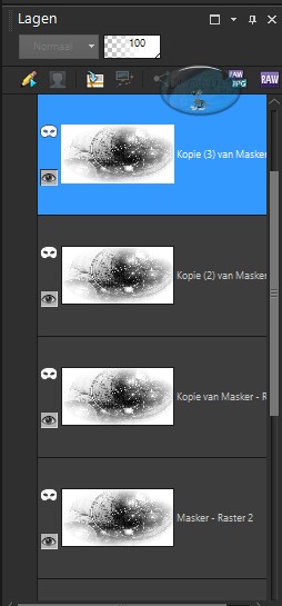Dupliceer de maskerlaag 3 x zodat je 4 lagen van het masker terug ziet in het Lagenpallet