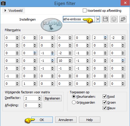 Effecten - Eigen filter : zoek in het rolmenu naar de preset "Preset_UserDefinedFilter_athe-emboss" 